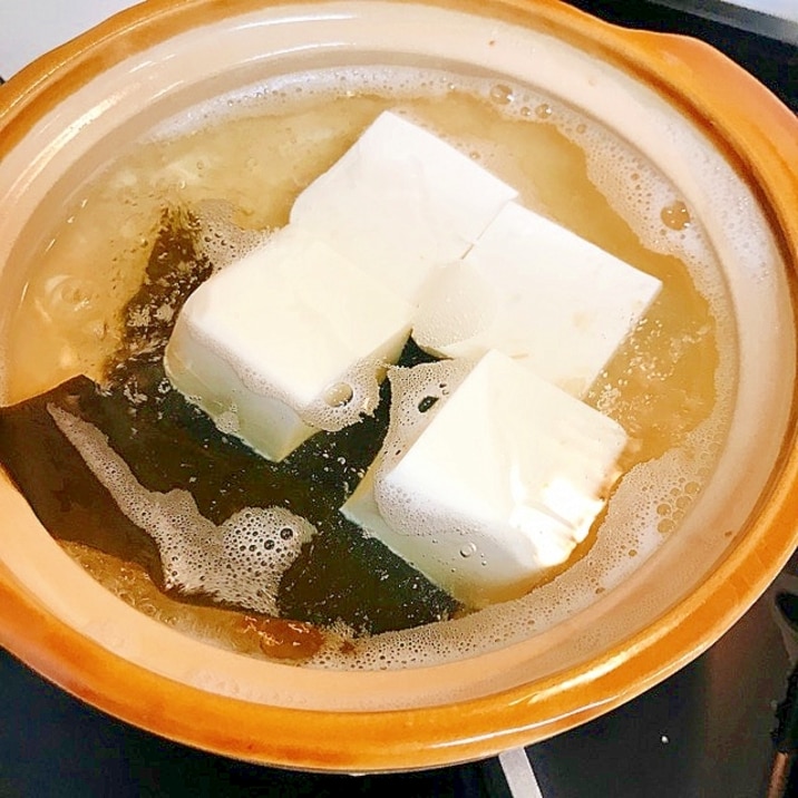 昆布と鰹節でしっかりダシをとった 我が家の湯豆腐 レシピ 作り方 By えだ豆カシューナッツ 楽天レシピ 昆布と鰹節でしっかりダシをとった 我が家の湯豆腐 レシピ 作り方 By えだ豆カシューナッツ 楽天レシピ